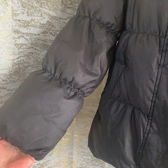 Gap Women’s Black Down Puffer Light Rain Jacket Size S - Picture 3 of 12